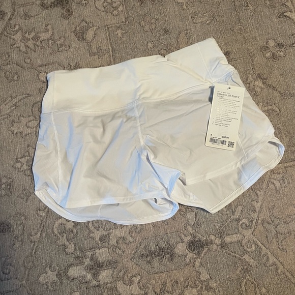 lululemon athletica Pants - NWT Lululemon Speed Up High-Rise Lined Short 4” - White - Size 8